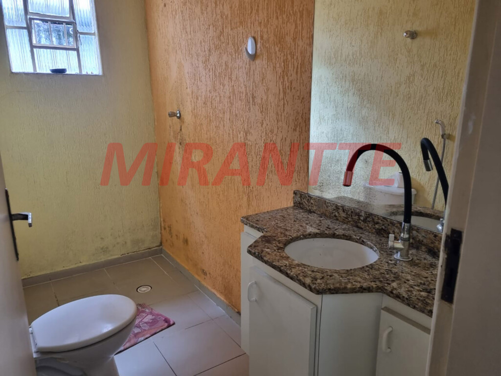 Sobrado com 2 quartos em Vila Guaca