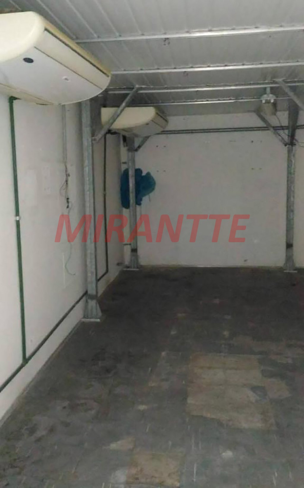 Comercial de 1078m² em Tremembe