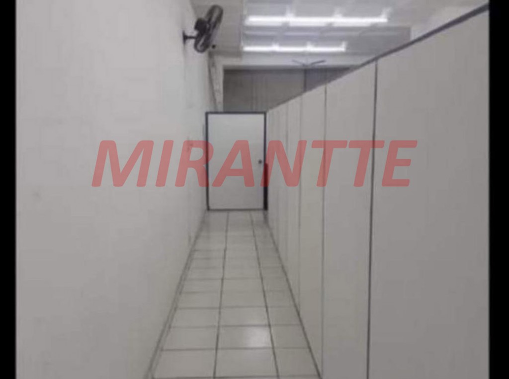Comercial de 1078m² em Tremembe