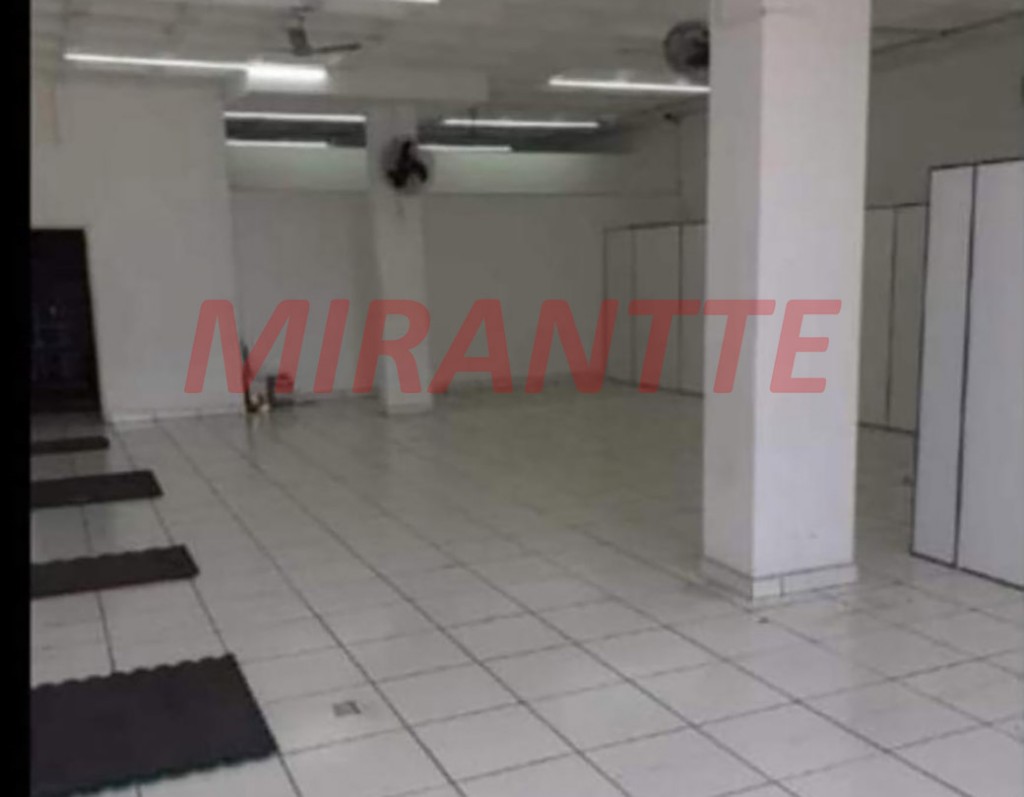 Comercial de 1078m² em Tremembe