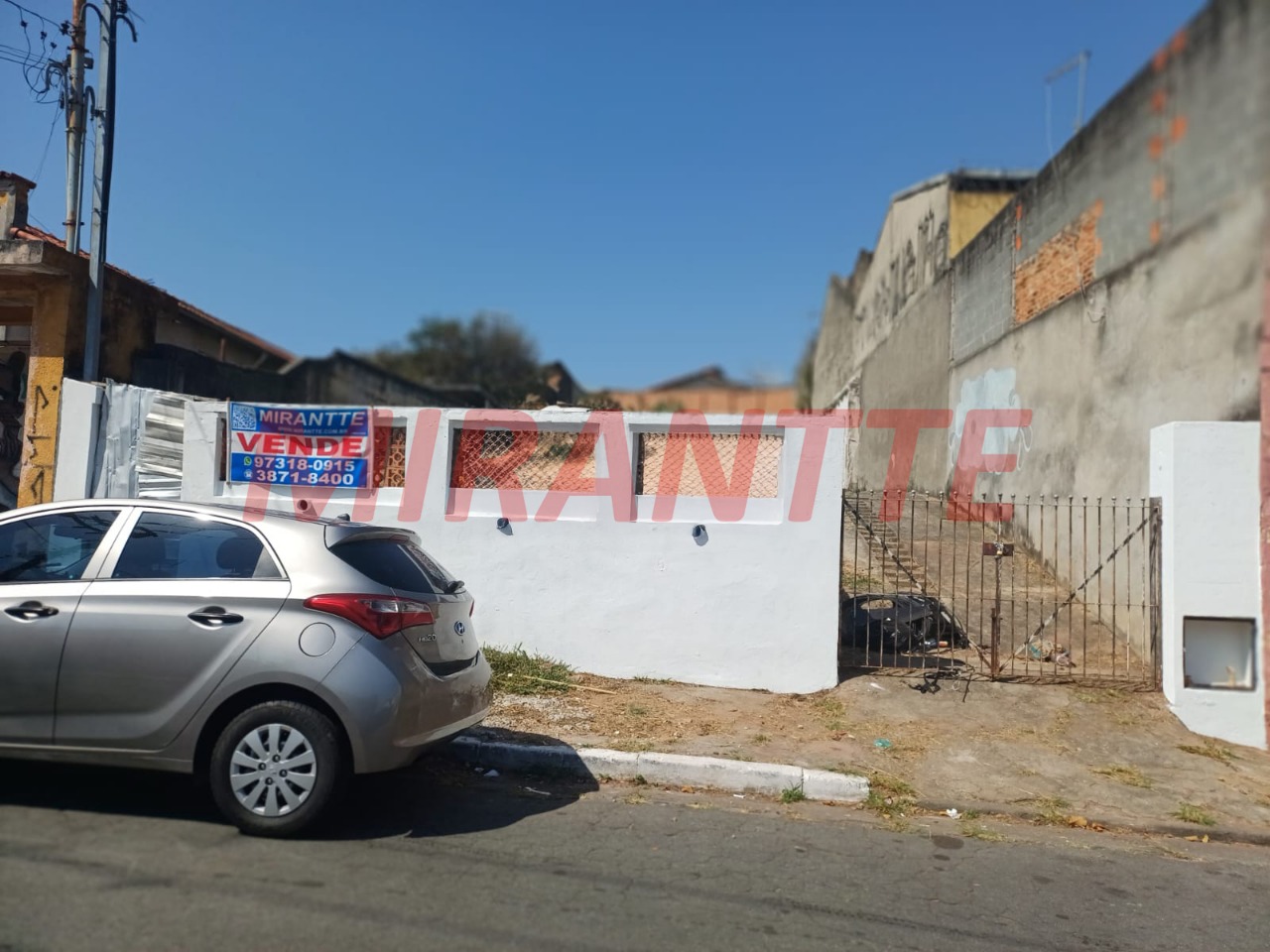 Terreno de 400m² com 3 quartos em Chora Menino
