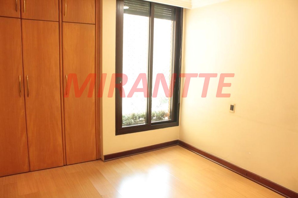 Apartamento de 204m² com 4 quartos em Santana