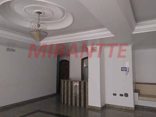 Apartamento de 238m² com 4 quartos em Água Fria