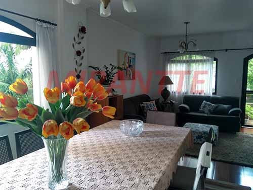 Apartamento de 238m² com 4 quartos em Água Fria