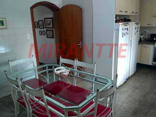 Apartamento de 238m² com 4 quartos em Água Fria