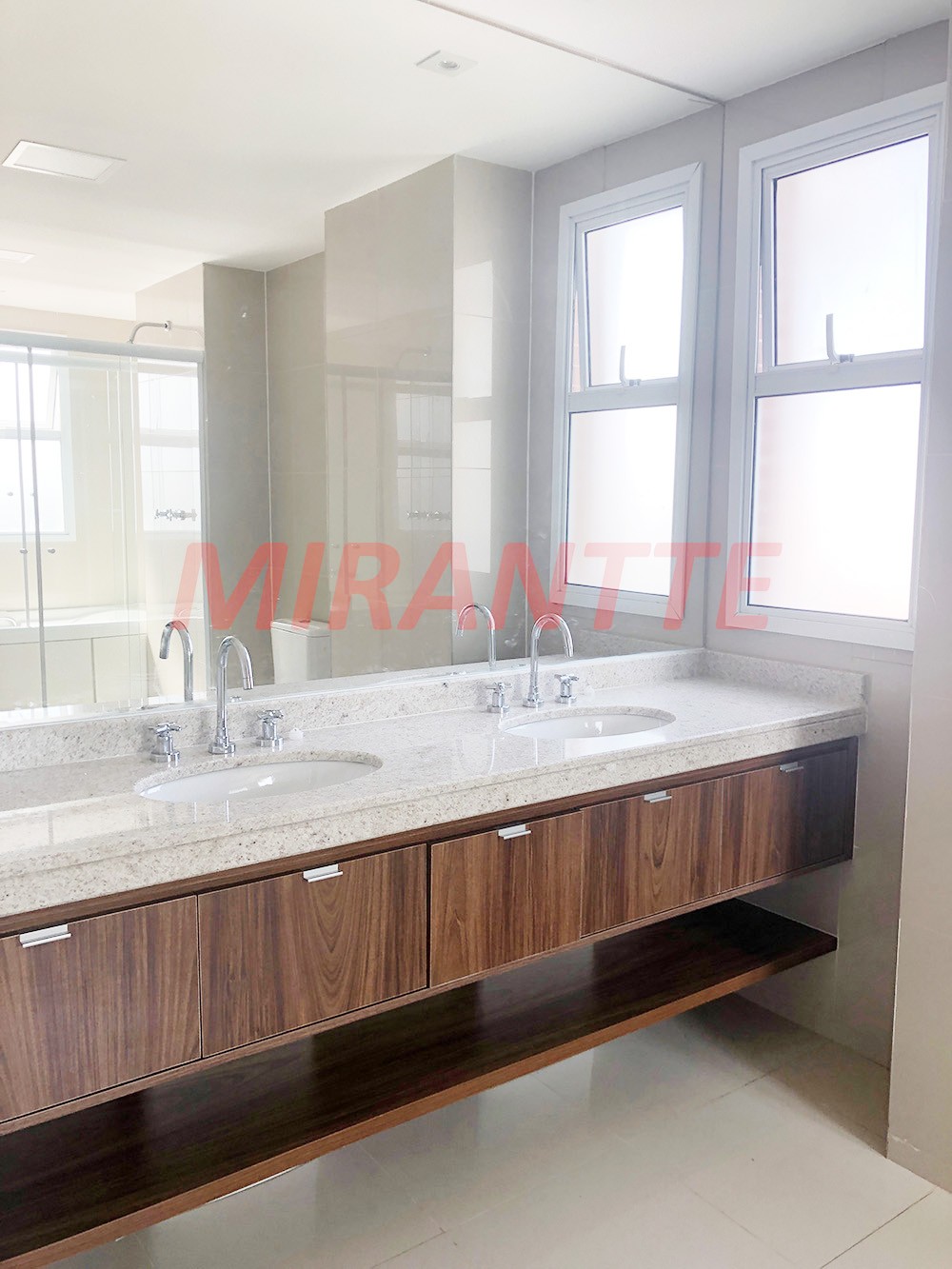 Apartamento de 200m² com 3 quartos em Santana