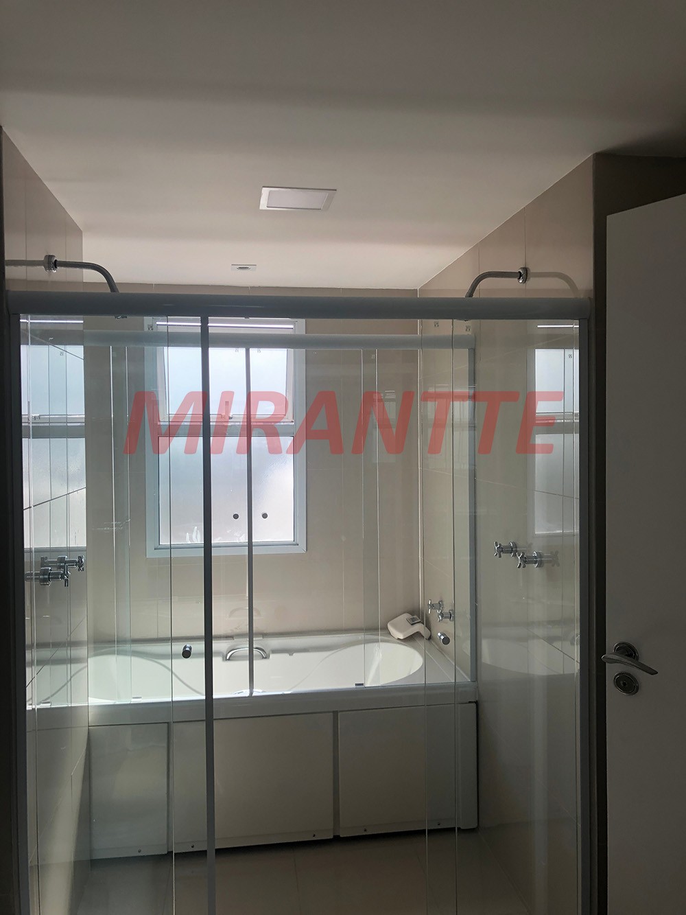Apartamento de 200m² com 3 quartos em Santana