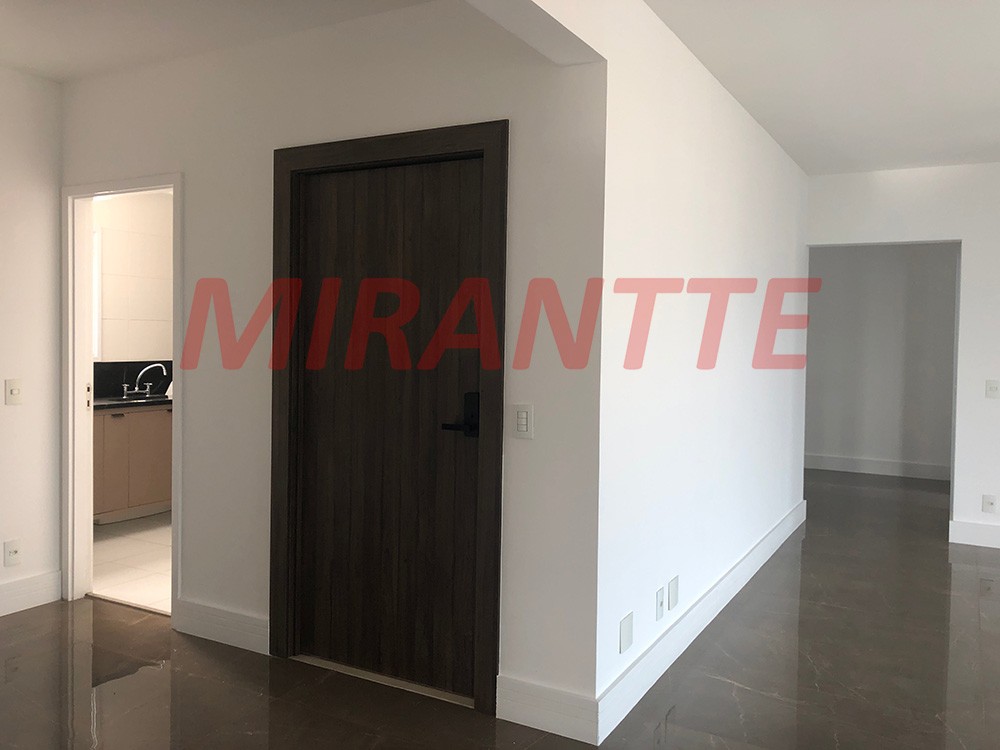 Apartamento de 200m² com 3 quartos em Santana