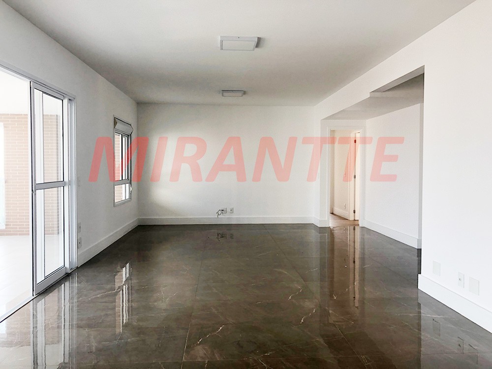 Apartamento de 200m² com 3 quartos em Santana