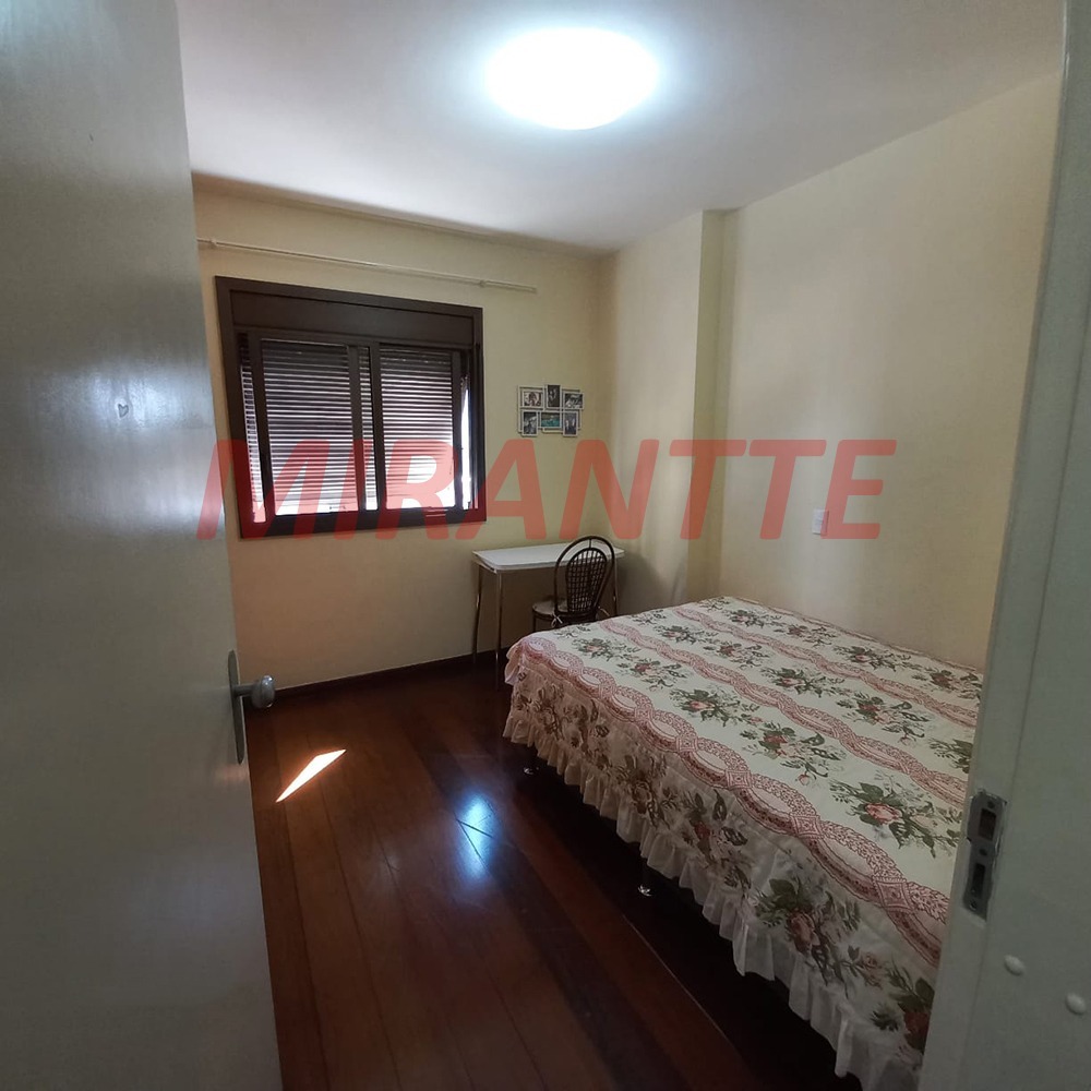 Apartamento com 4 quartos em Santana