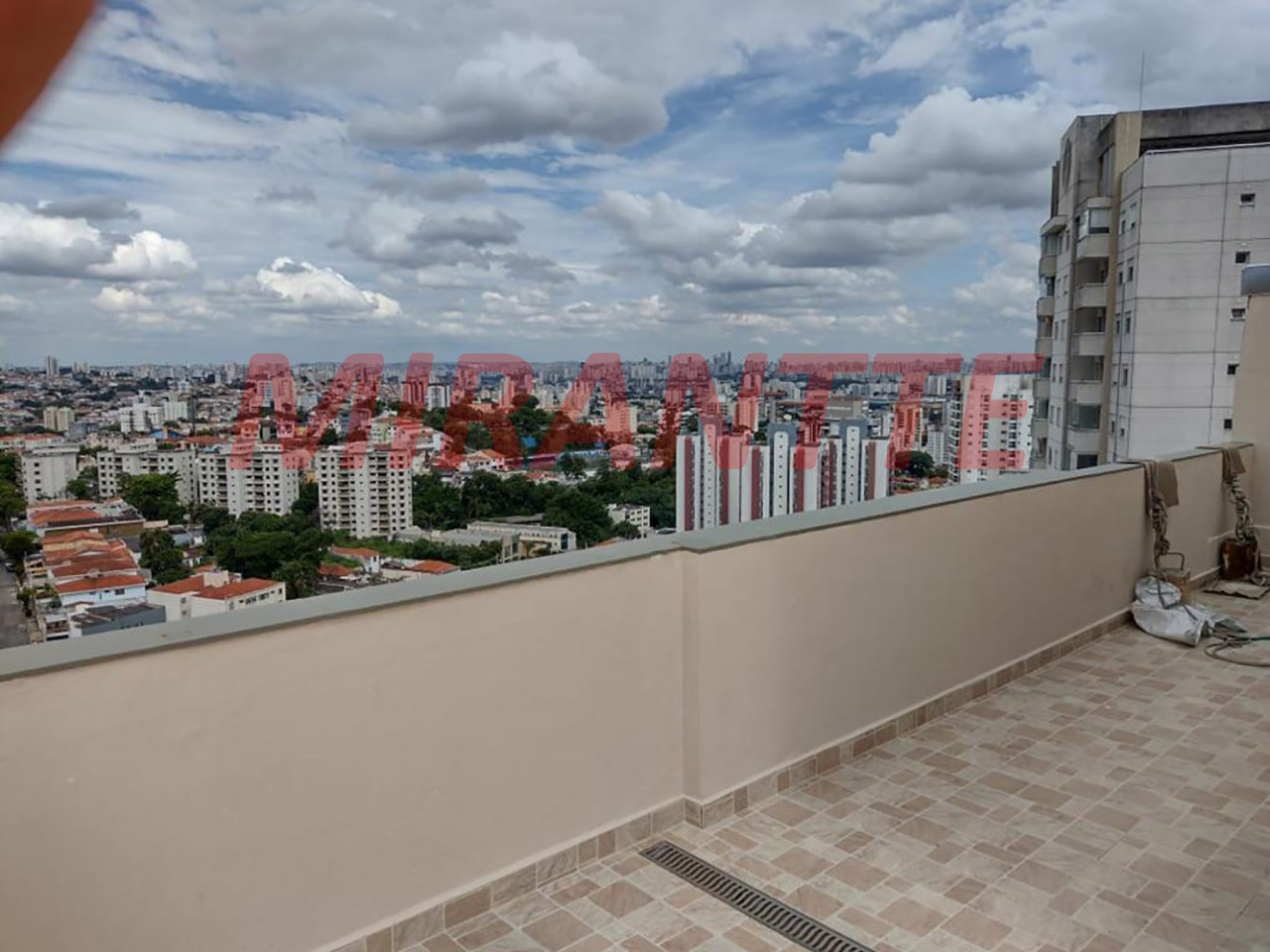 Cobertura de 180m² com 3 quartos em Santana