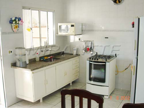 Sobrado de 990m² com 13 quartos em Casa Verde