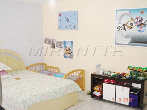 Sobrado de 990m² com 13 quartos em Casa Verde