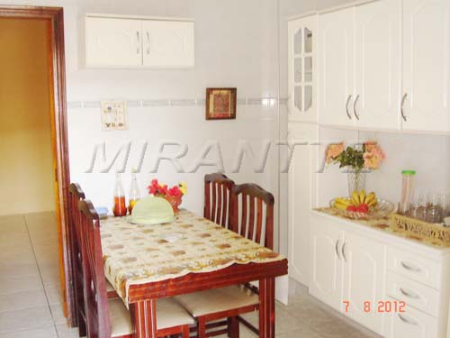 Sobrado de 990m² com 13 quartos em Casa Verde