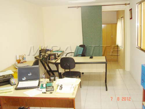 Sobrado de 990m² com 13 quartos em Casa Verde