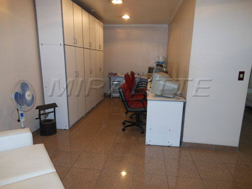 Comercial de 132m² em CENTRO