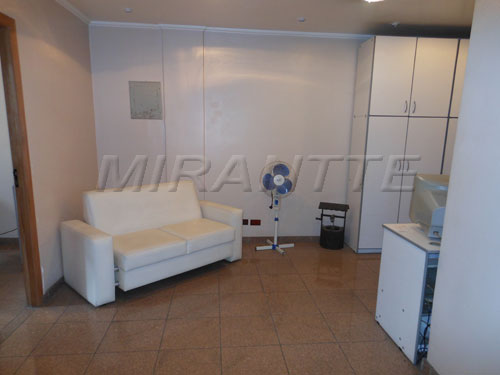 Comercial de 132m² em CENTRO