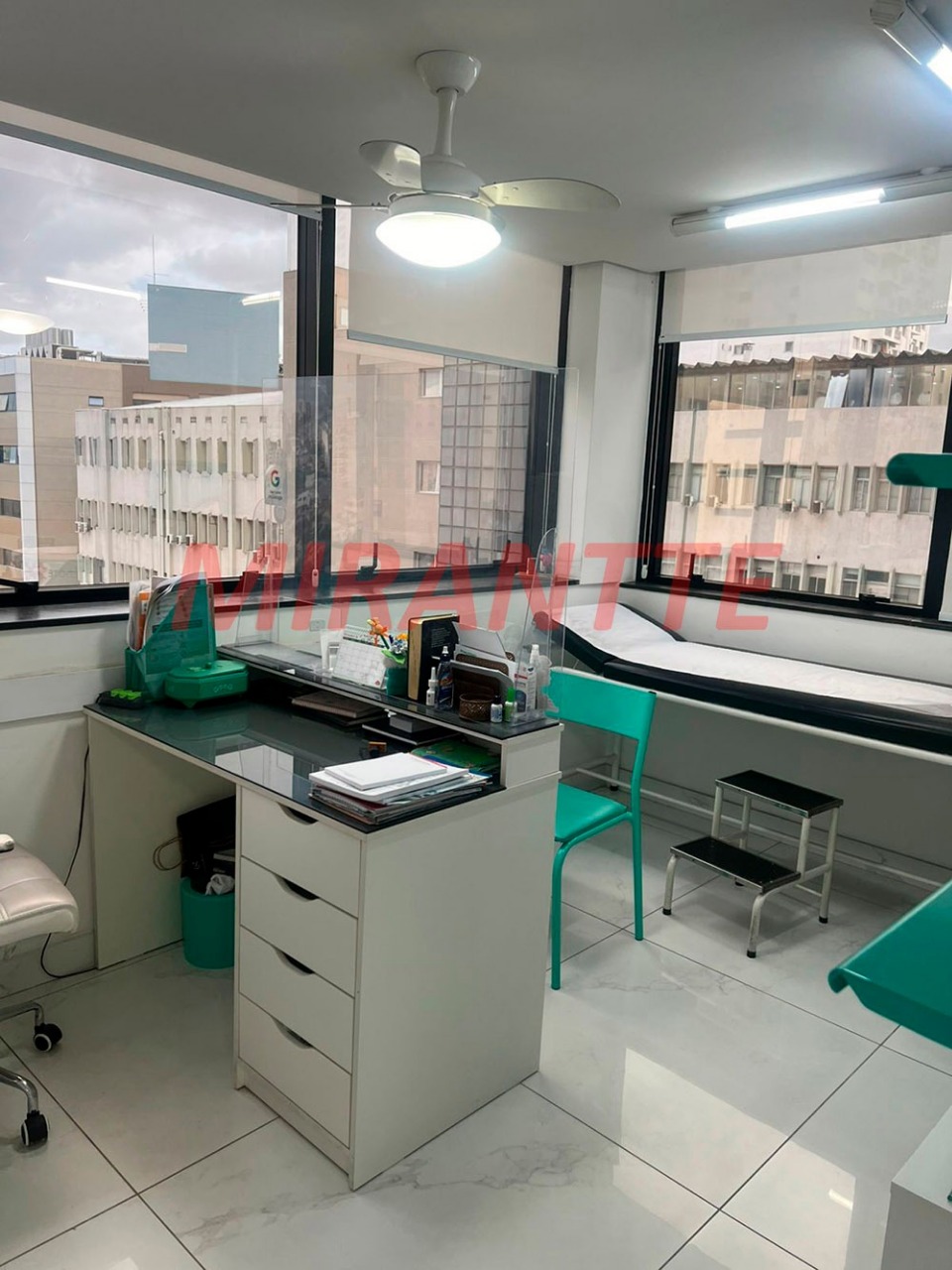 Conjunto comercial de 34m² em Santana
