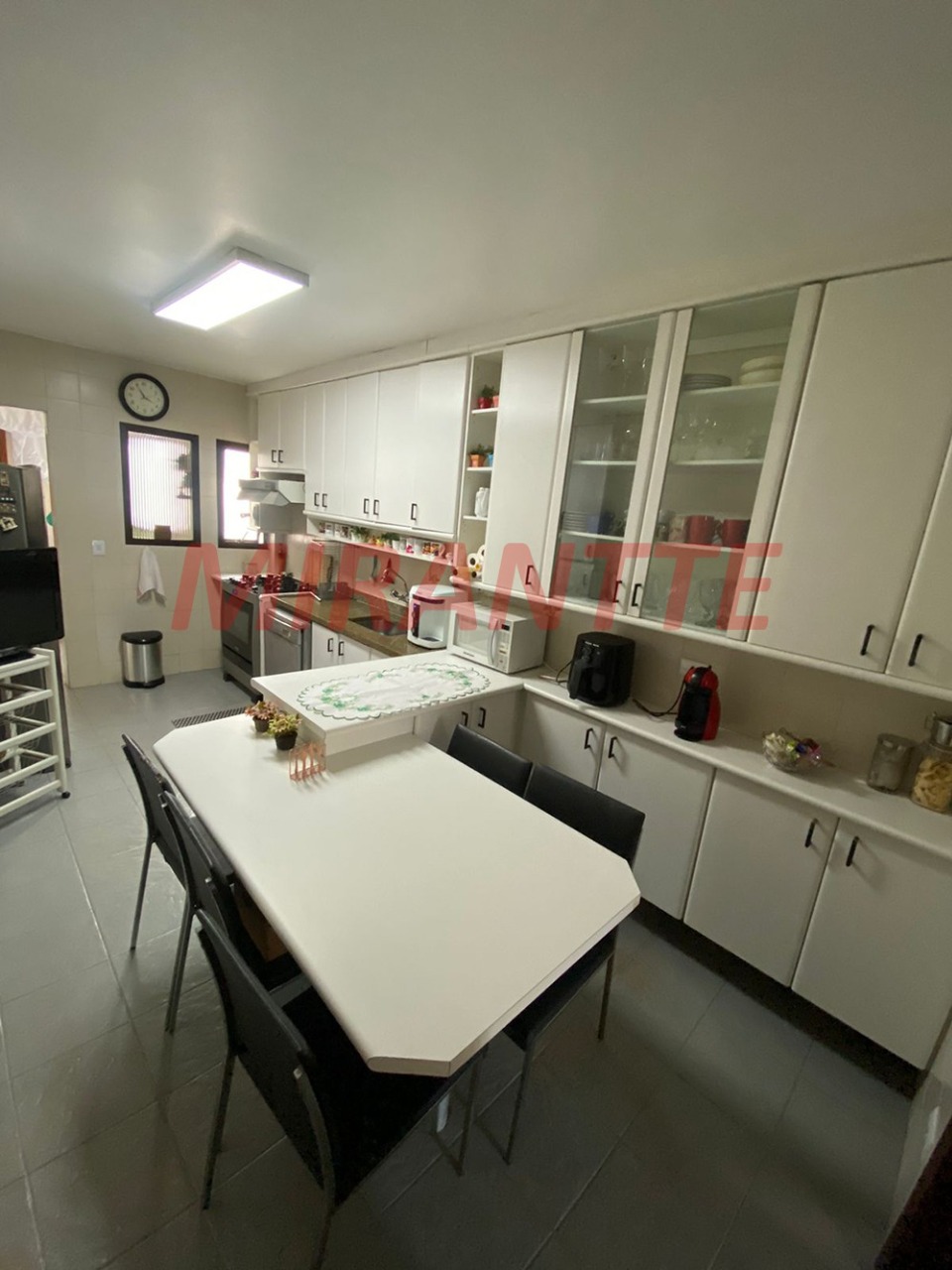 Apartamento de 156m² com 4 quartos em Santana