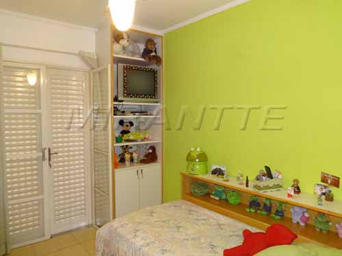 Casa terrea de 330m² com 5 quartos em Vila Mazzei
