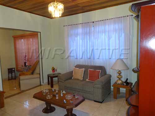 Casa terrea de 330m² com 5 quartos em Vila Mazzei