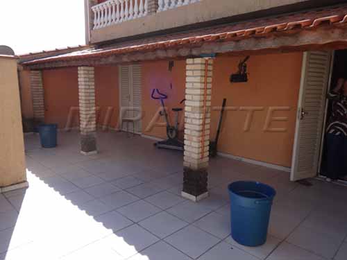 Casa terrea de 330m² com 5 quartos em Vila Mazzei