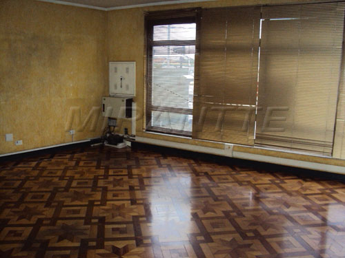 Comercial de 827m² em Ponte Pequena