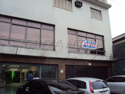 Comercial de 827m² em Ponte Pequena