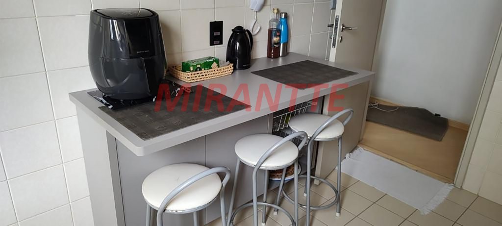 Apartamento com 3 quartos em Santa Teresinha
