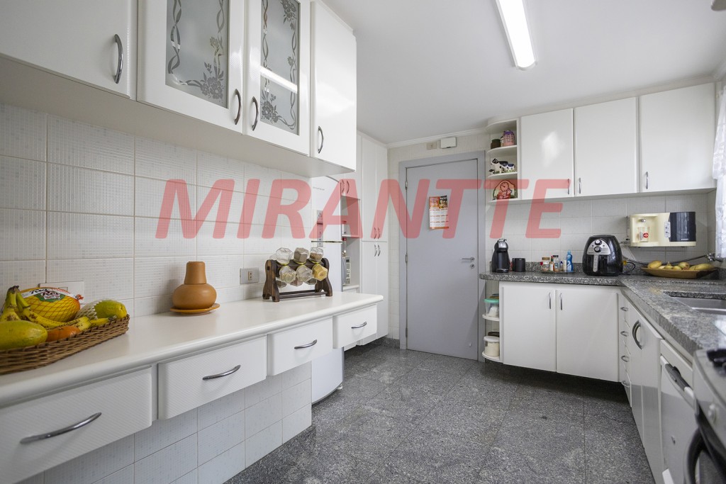 Apartamento de 218m² com 4 quartos em Santana
