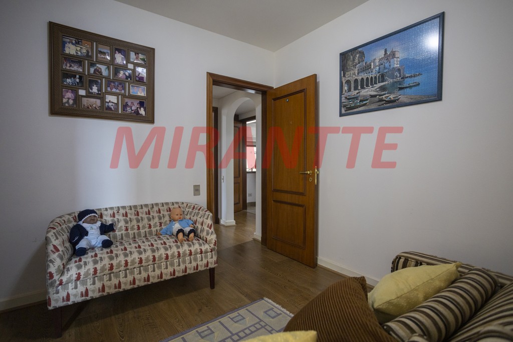 Apartamento de 218m² com 4 quartos em Santana
