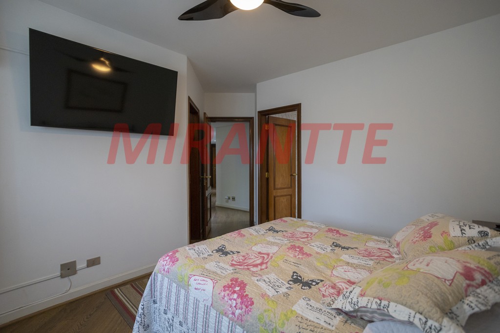 Apartamento de 218m² com 4 quartos em Santana