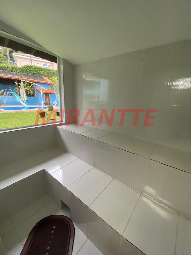 Sobrado de 700m² com 4 quartos em Serra Da Cantareira