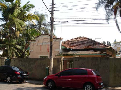Terreno de 1441m² em Tremembe
