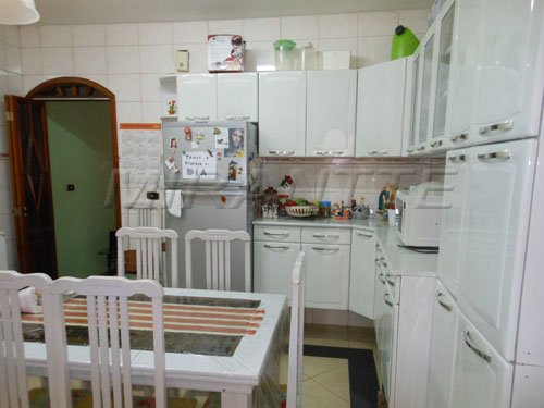 Casa terrea de 183m² com 3 quartos em Vila Mazzei