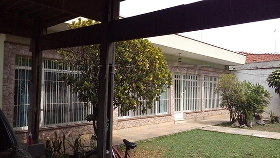 Casa terrea de 206m² com 3 quartos em Parque Edu Chaves