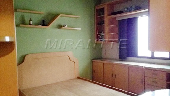 Casa terrea de 206m² com 3 quartos em Parque Edu Chaves