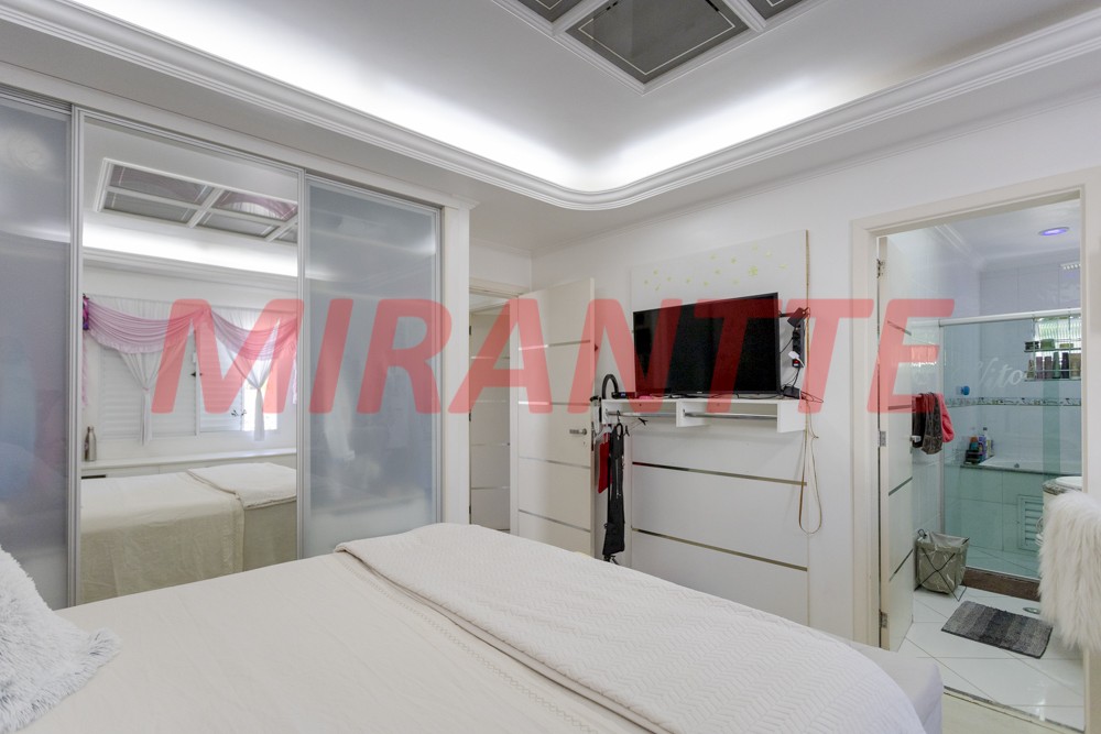 Sobrado de 450m² com 4 quartos em Tucuruvi