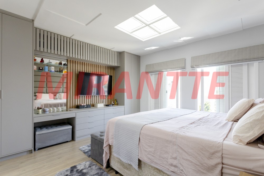 Sobrado de 450m² com 4 quartos em Tucuruvi