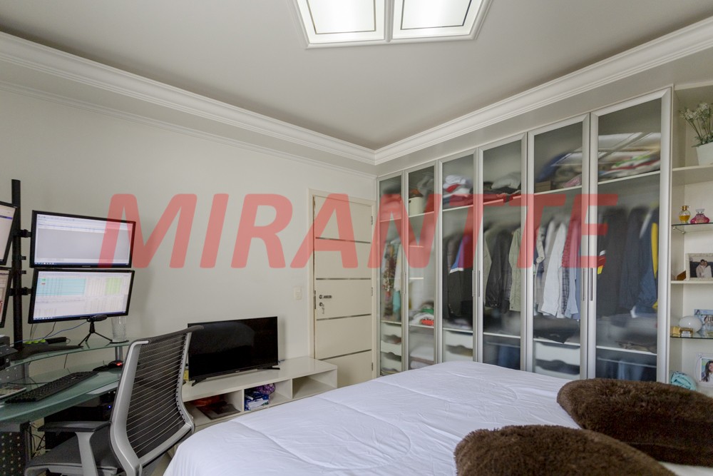 Sobrado de 450m² com 4 quartos em Tucuruvi