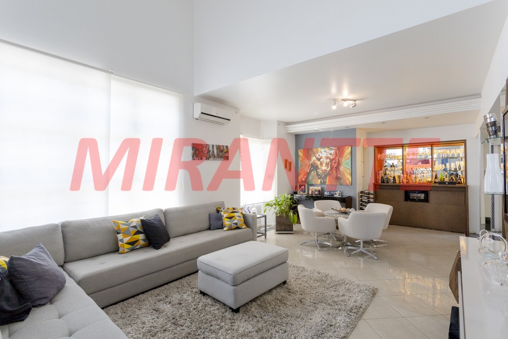 Sobrado de 450m² com 4 quartos em Tucuruvi