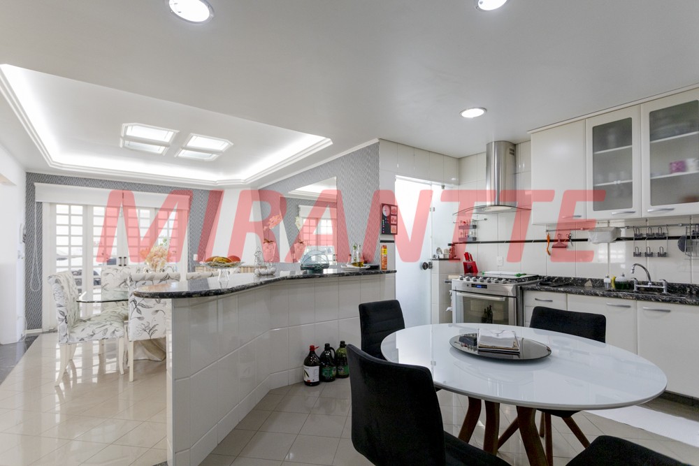 Sobrado de 450m² com 4 quartos em Tucuruvi