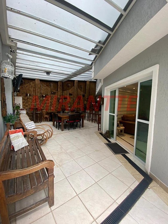 Sobrado de 380m² com 4 quartos em Jardim França