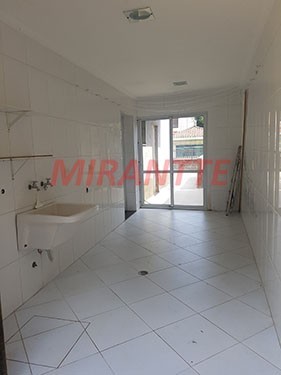 Sobrado de 220m² com 3 quartos em Jardim Bibi