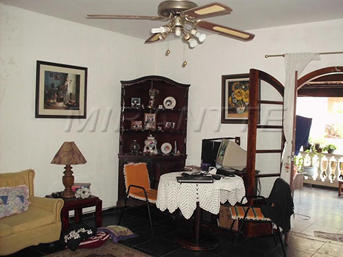 Casa terrea de 100m² em Vila Aurora
