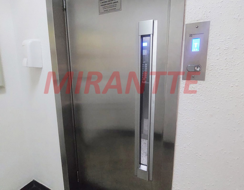 Apartamento de 178m² com 4 quartos em Santana