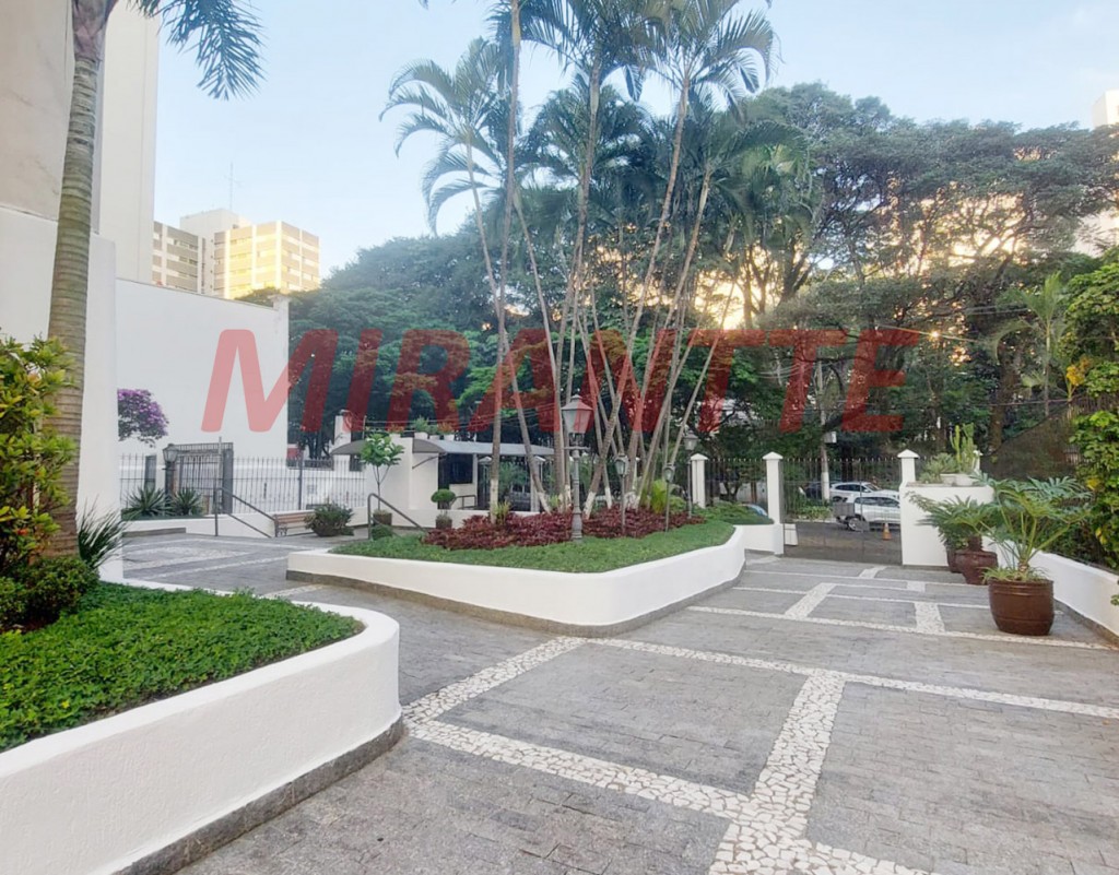 Apartamento de 178m² com 4 quartos em Santana