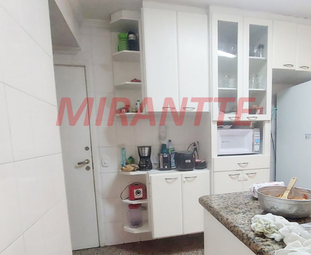 Apartamento de 178m² com 4 quartos em Santana