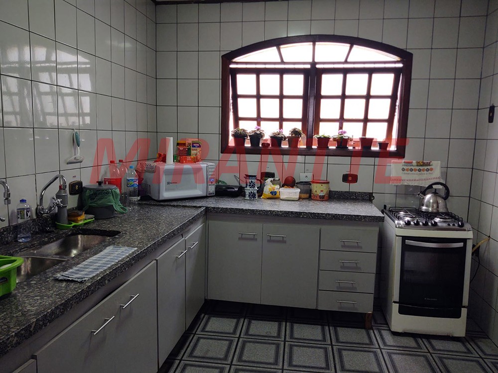 Sobrado de 150m² com 4 quartos em Vila Vitório Mazzei