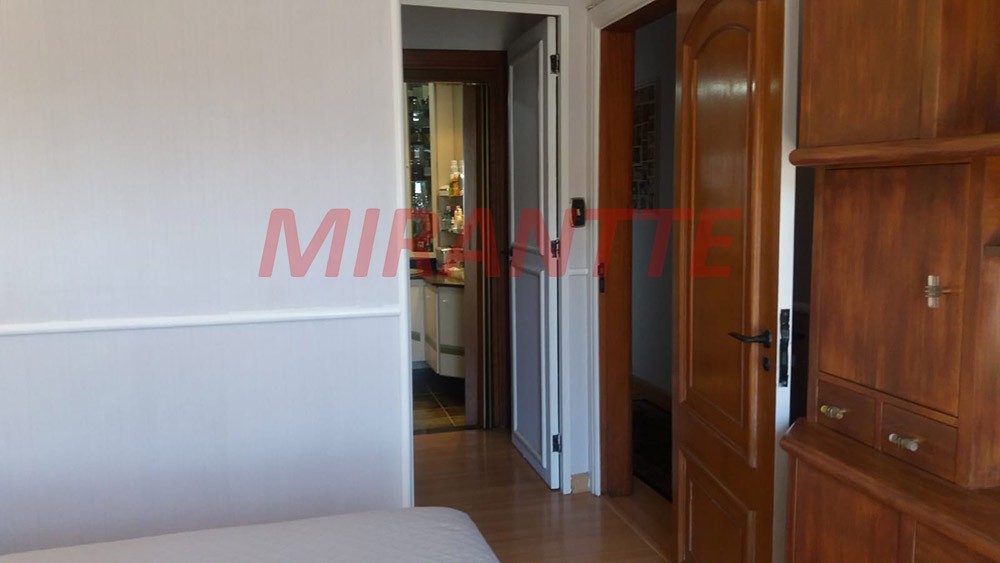 Apartamento com 4 quartos em Santana